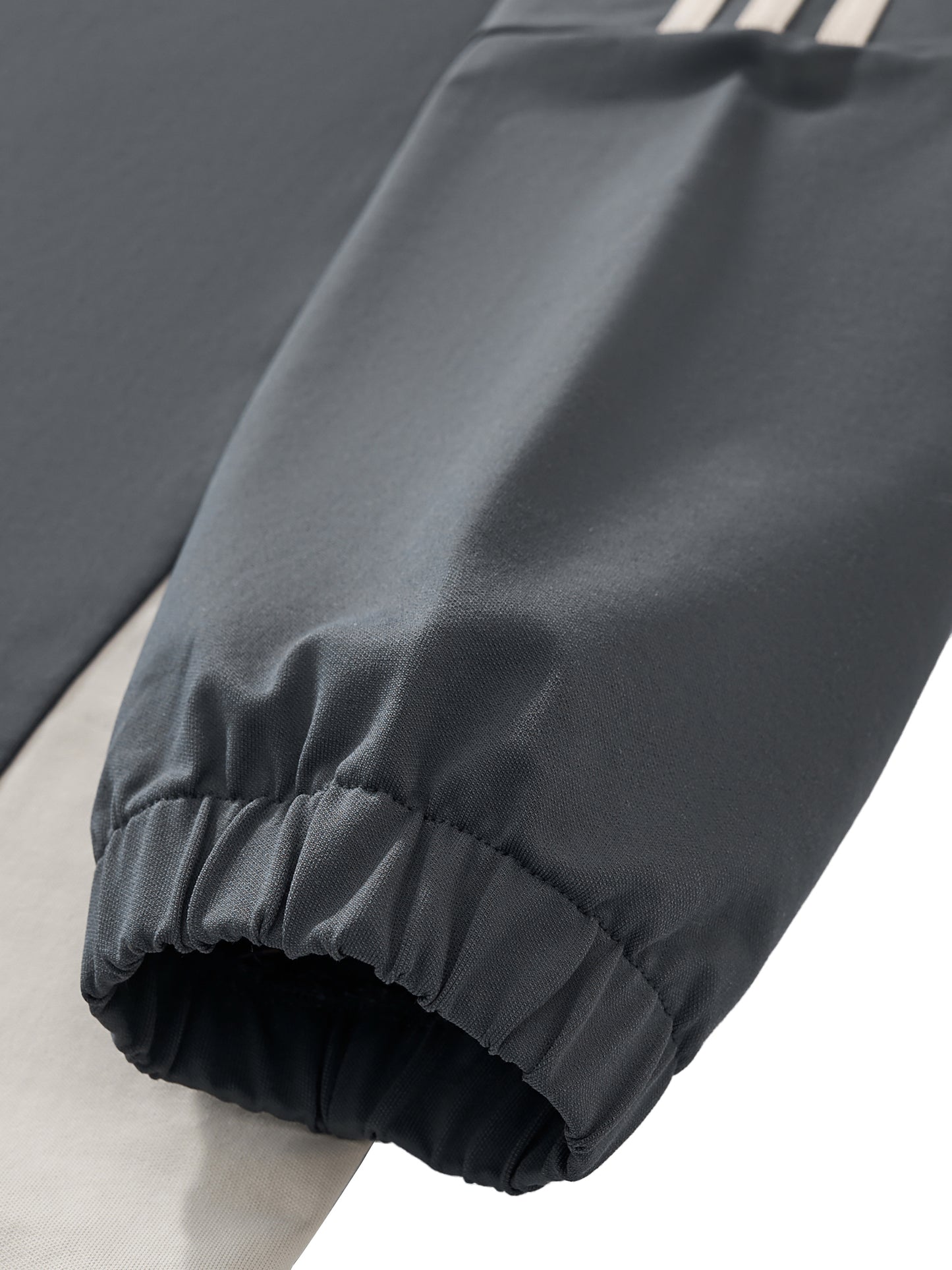 Color-Block V-Neck Long-Sleeve T-Shirt